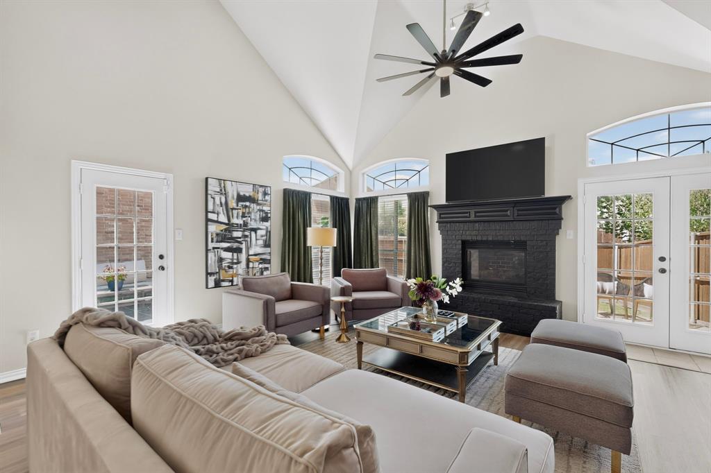 2266 Fox Crossing Lane