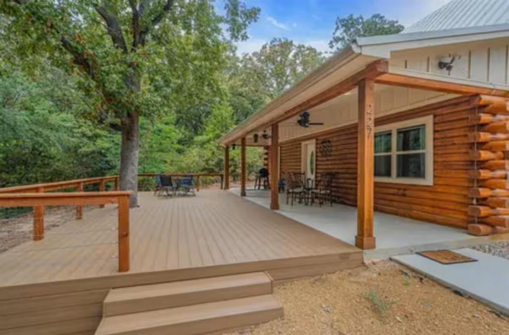 227 Shoreline Road