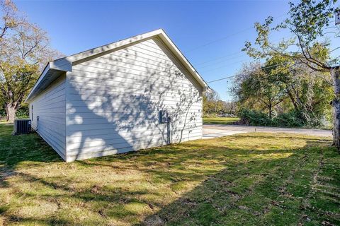 A home in Cleburne