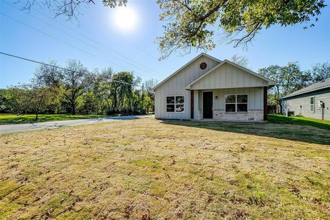 A home in Cleburne