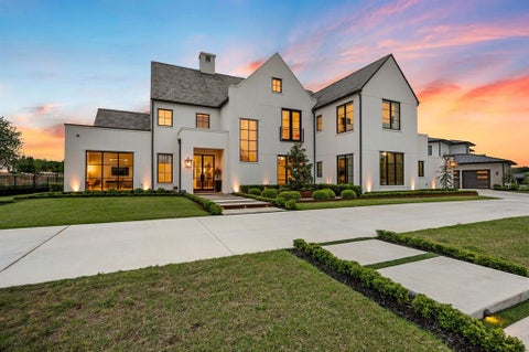 Photo of 805 Stacy Drive, Southlake, TX 76092 (MLS # 21394014)