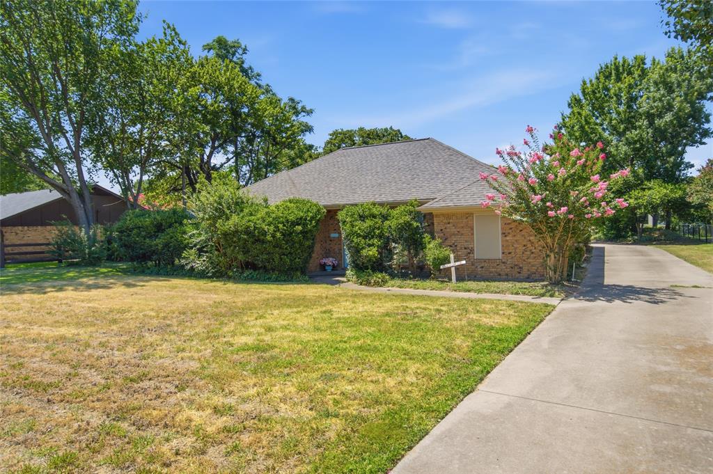 213 White Drive