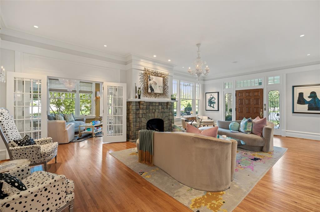 Munger Place - Residential