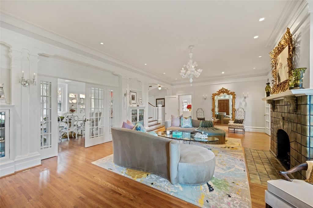 Munger Place - Residential