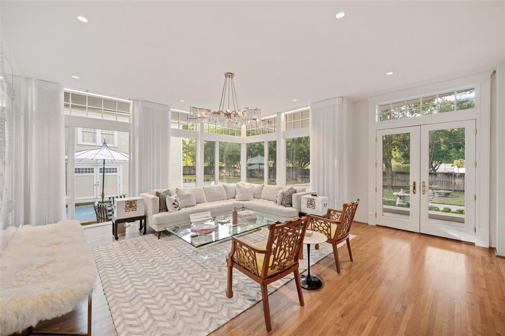 Munger Place - Residential