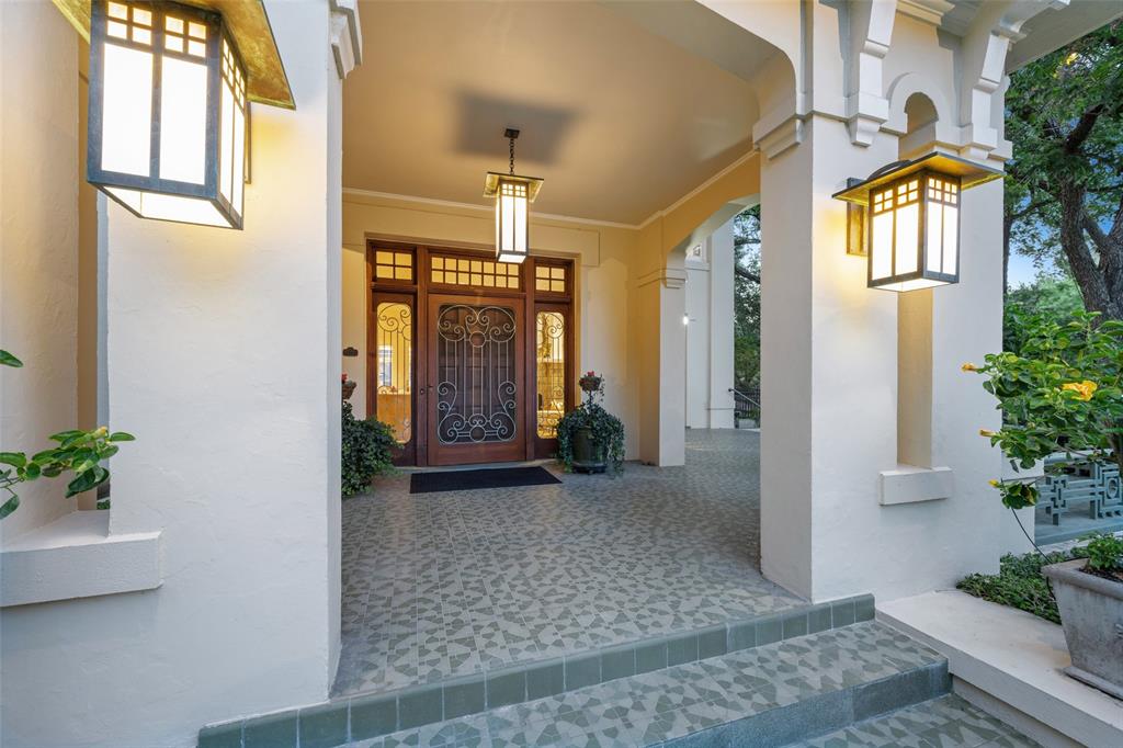 Munger Place - Residential