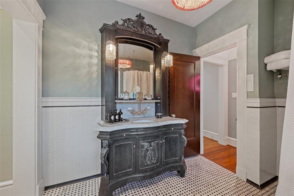 Munger Place - Residential