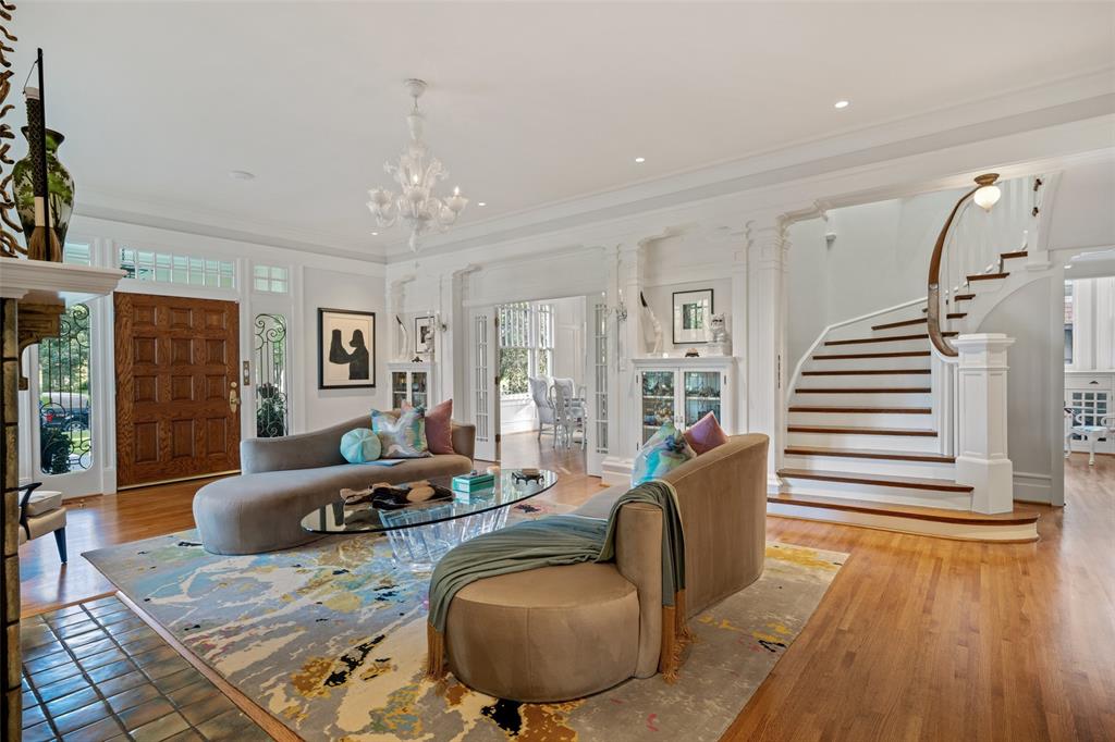 Munger Place - Residential