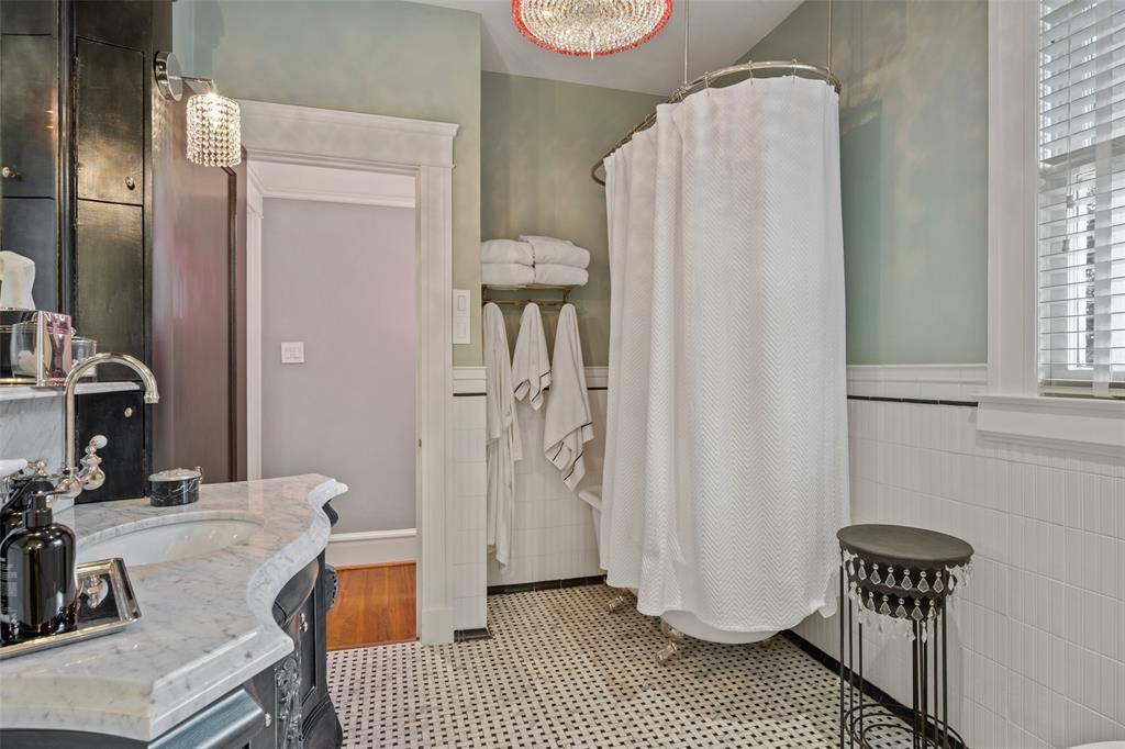 Munger Place - Residential