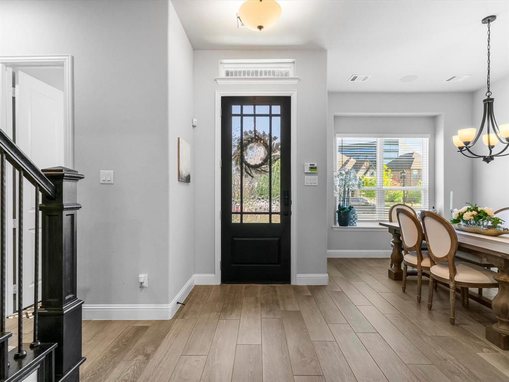 12556 Royal Oaks Lane