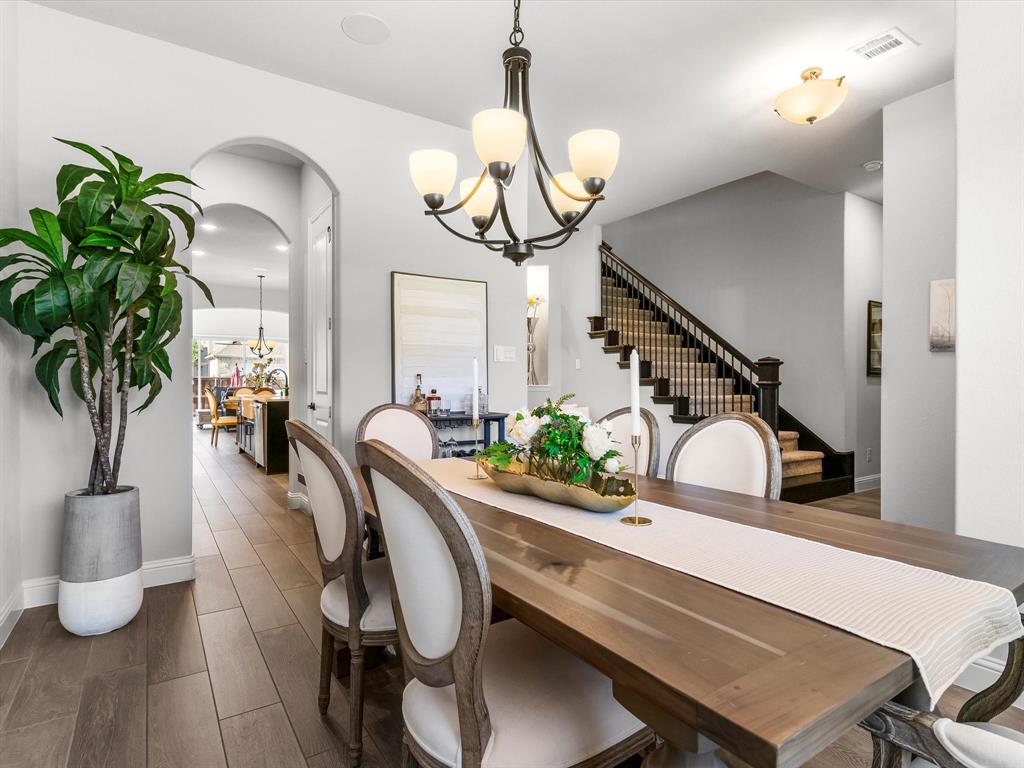 12556 Royal Oaks Lane