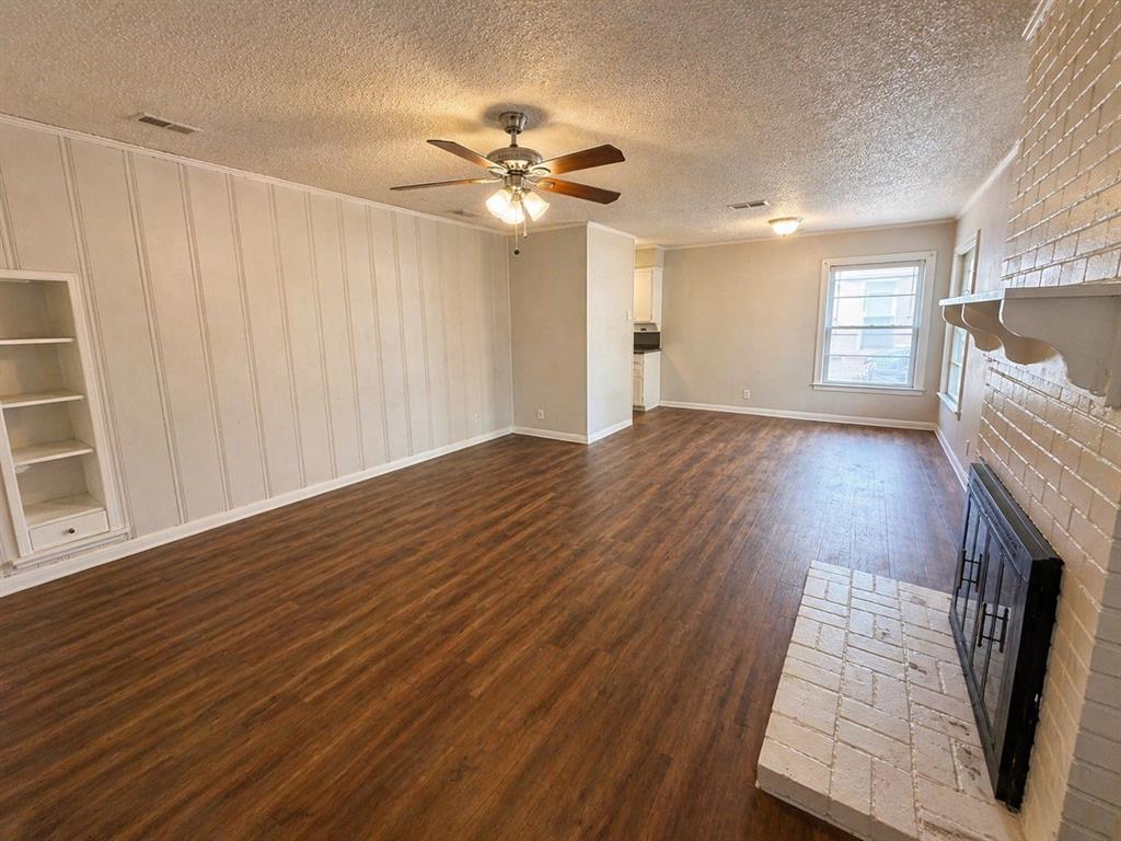 1801 Robinwood Drive