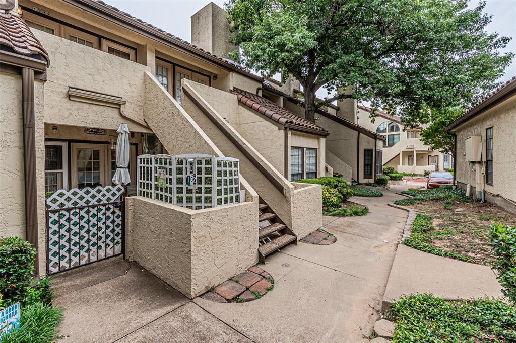 5590 Spring Valley Road C205