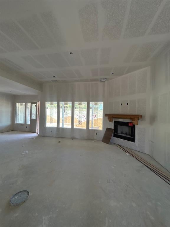 1114 Perrin Lane