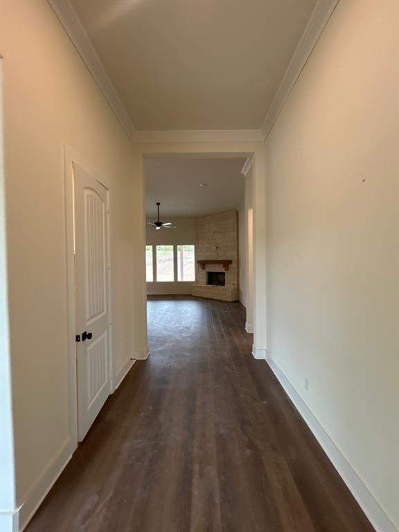 1114 Perrin Lane