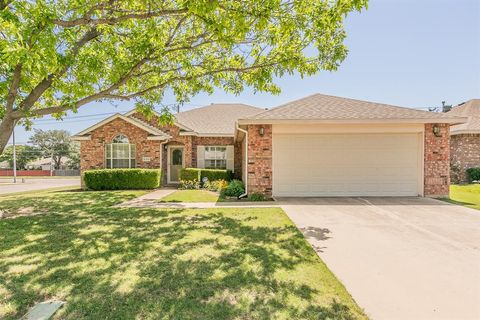 8301 Clearbrook Drive Fort Worth TX 76123