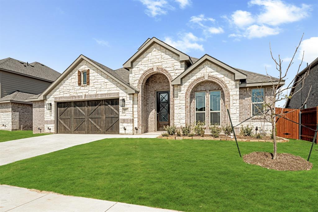 489 Red Maple Road