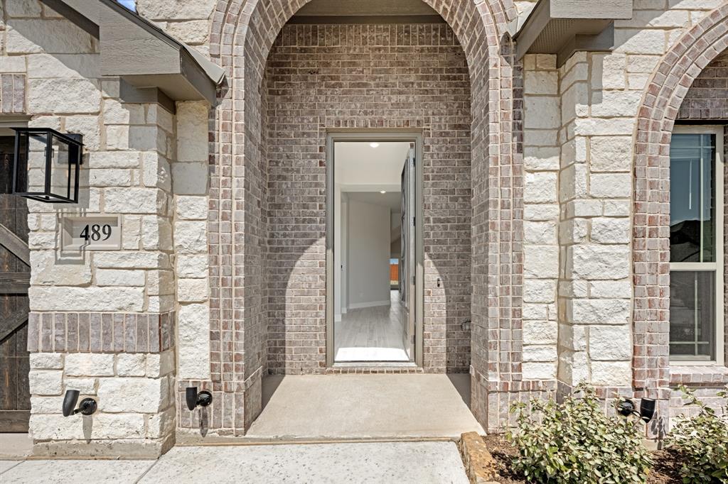 489 Red Maple Road