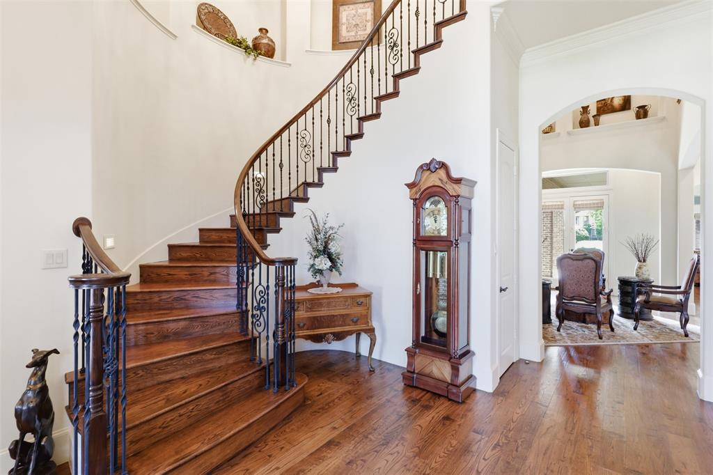 1861 Sunset Court