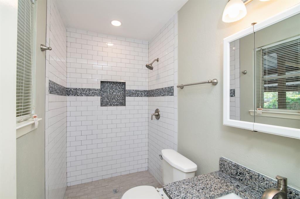 Sharpston Heights 02 - Residential Lease