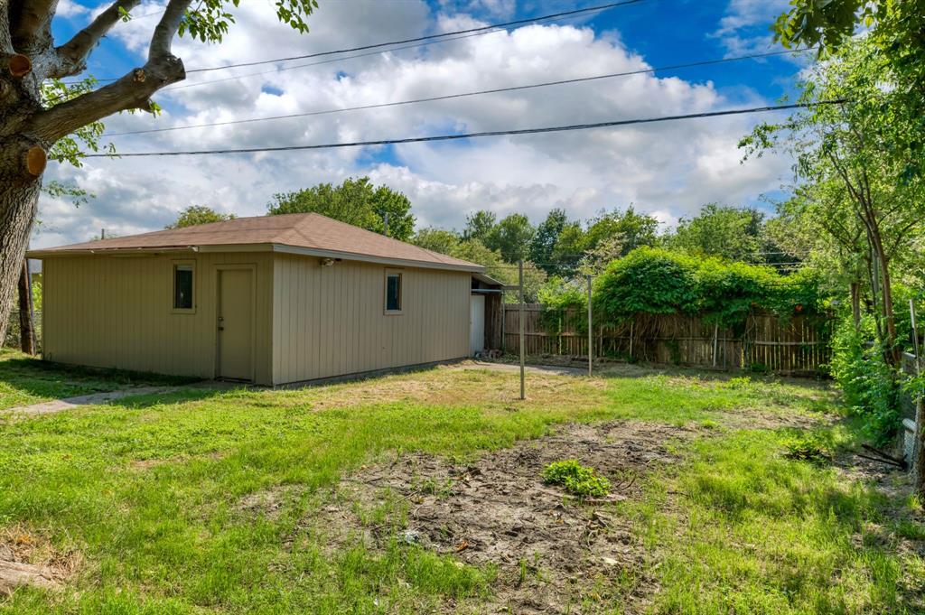 Sharpston Heights 02 - Residential Lease