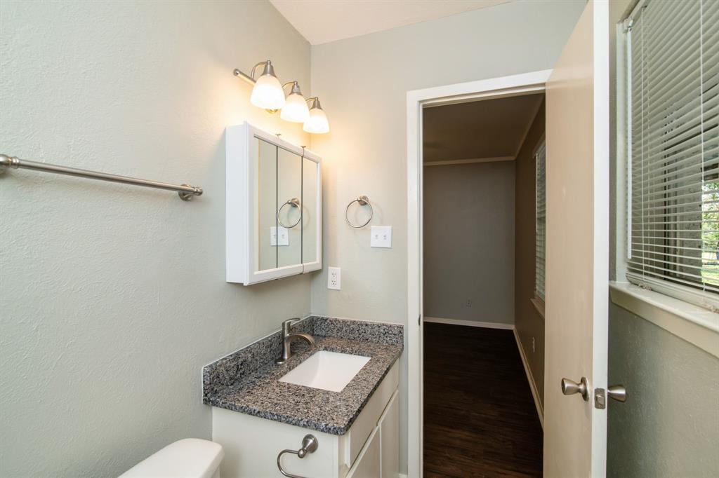 Sharpston Heights 02 - Residential Lease