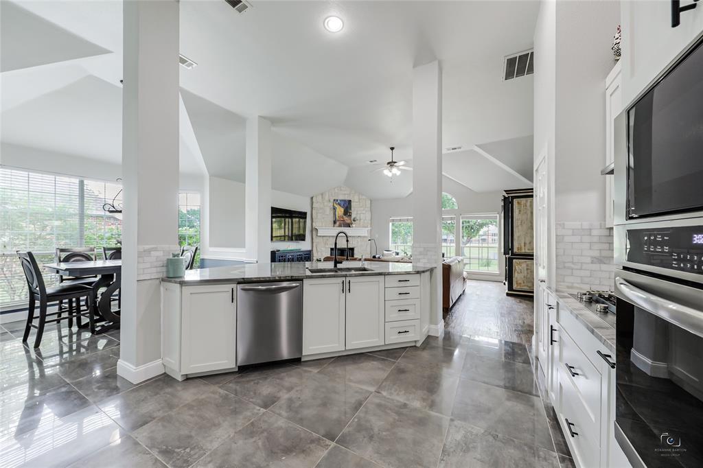10302 Broadmoor Lane