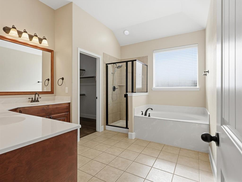 Hills Of Lake Country - Residential