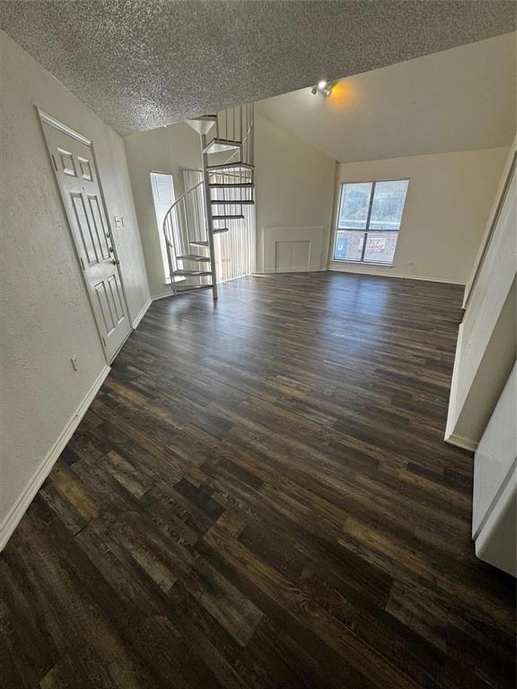 Photo 1 of 10 — 3536 Buckingham 421, Garland, TX 75042