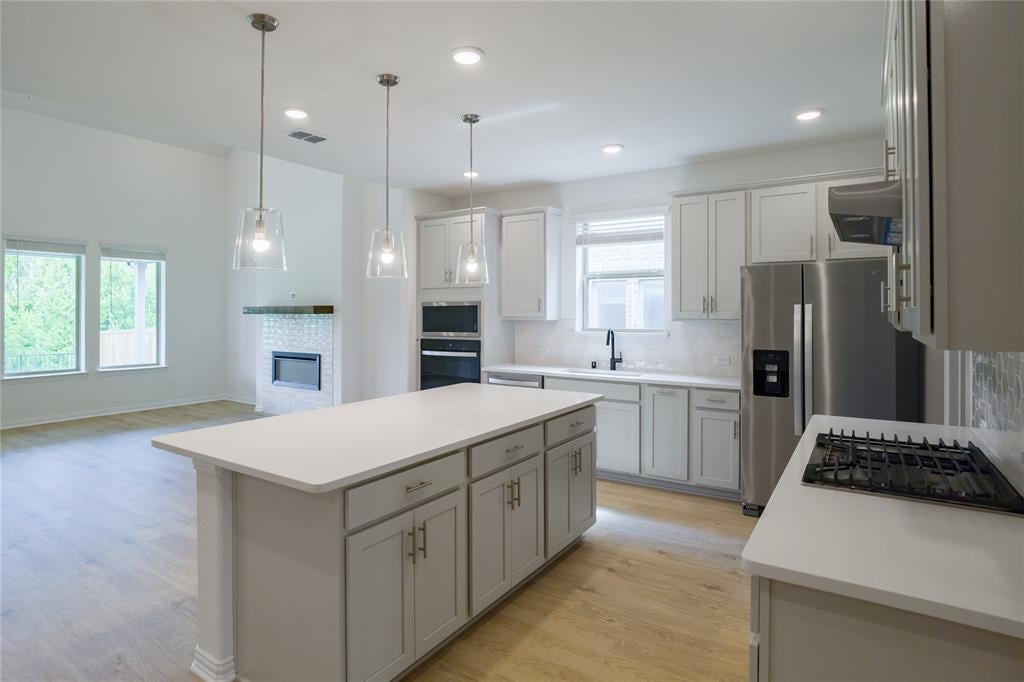 1709 Blackbird Lane