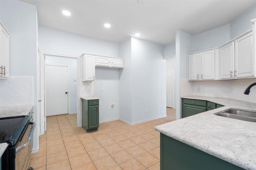 Enclaves At Silver Creek Dent - Residential