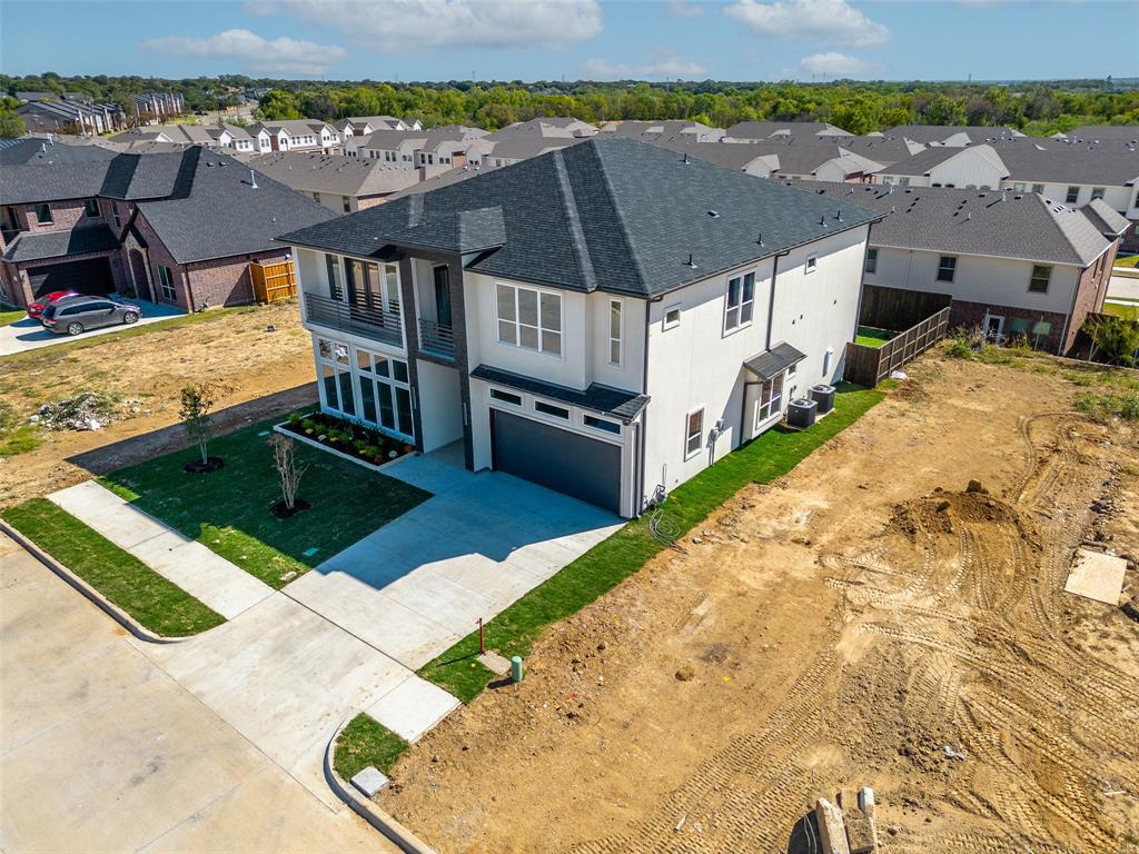 VALENCIA ESTATES - Residential