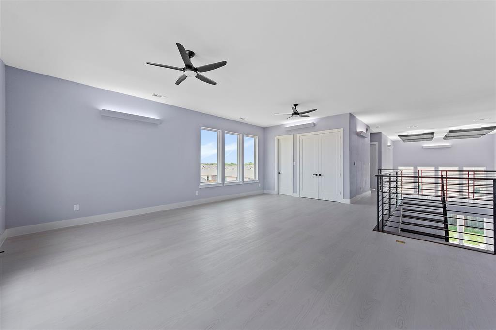 VALENCIA ESTATES - Residential