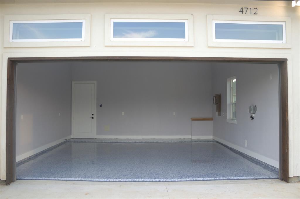 VALENCIA ESTATES - Residential