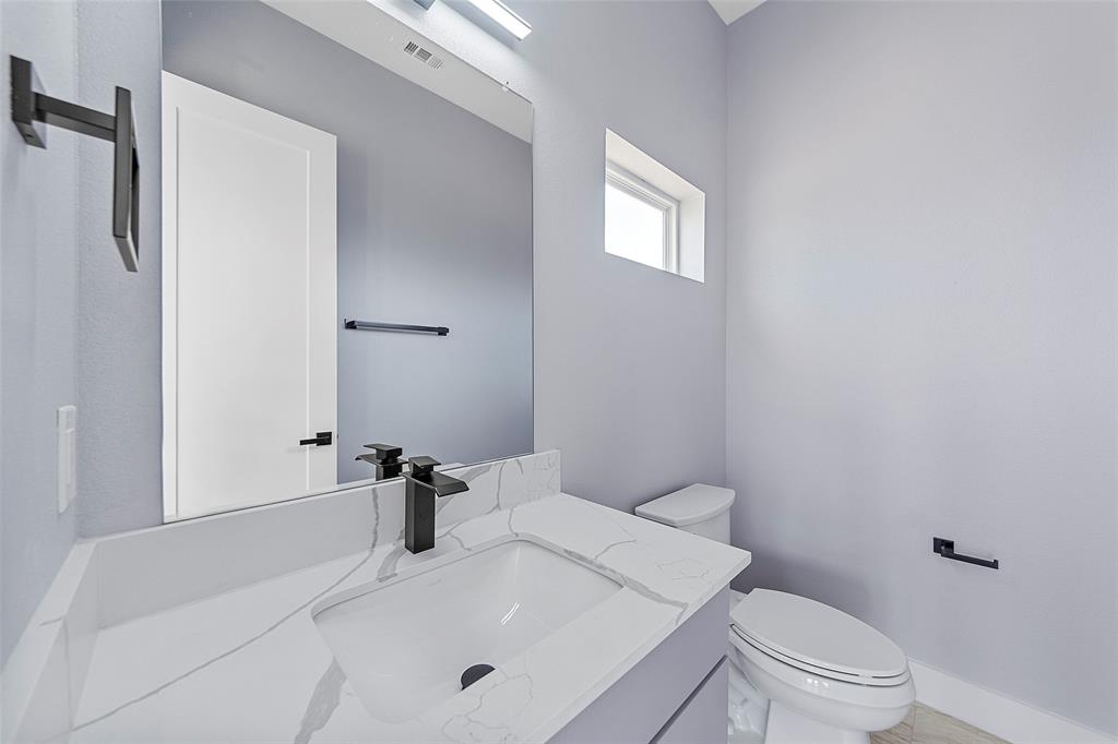 VALENCIA ESTATES - Residential