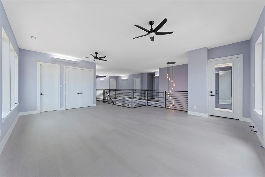 VALENCIA ESTATES - Residential