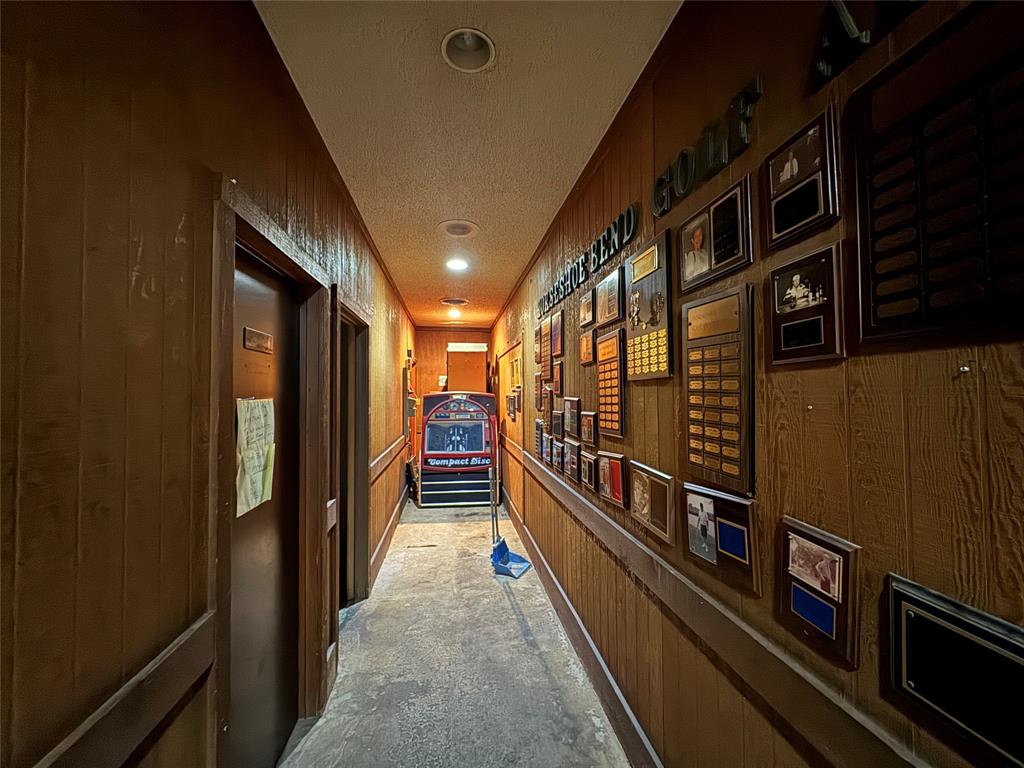 Horseshoe Bend - Commercial Sale