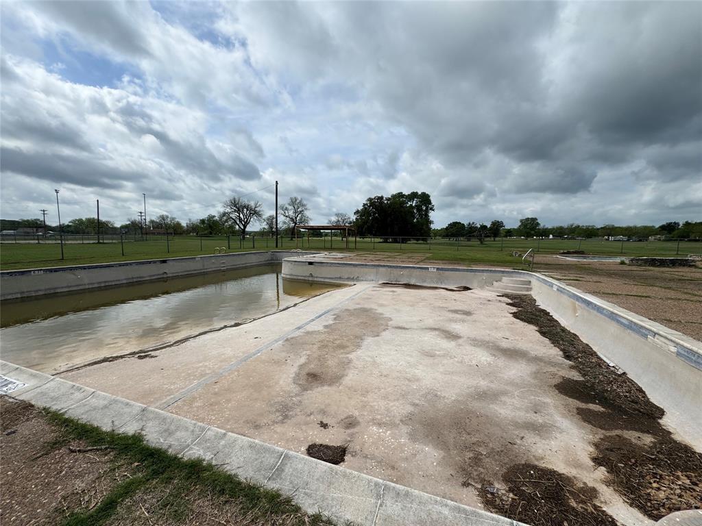 Horseshoe Bend - Commercial Sale