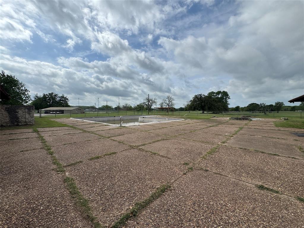 Horseshoe Bend - Commercial Sale