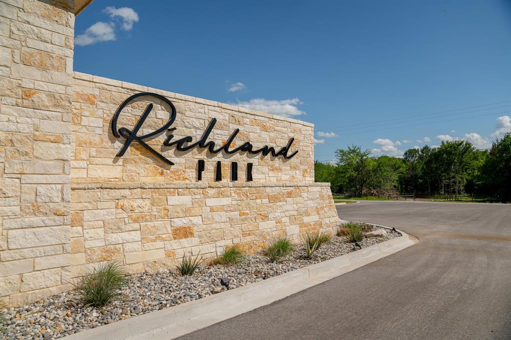 Richland Park - Land