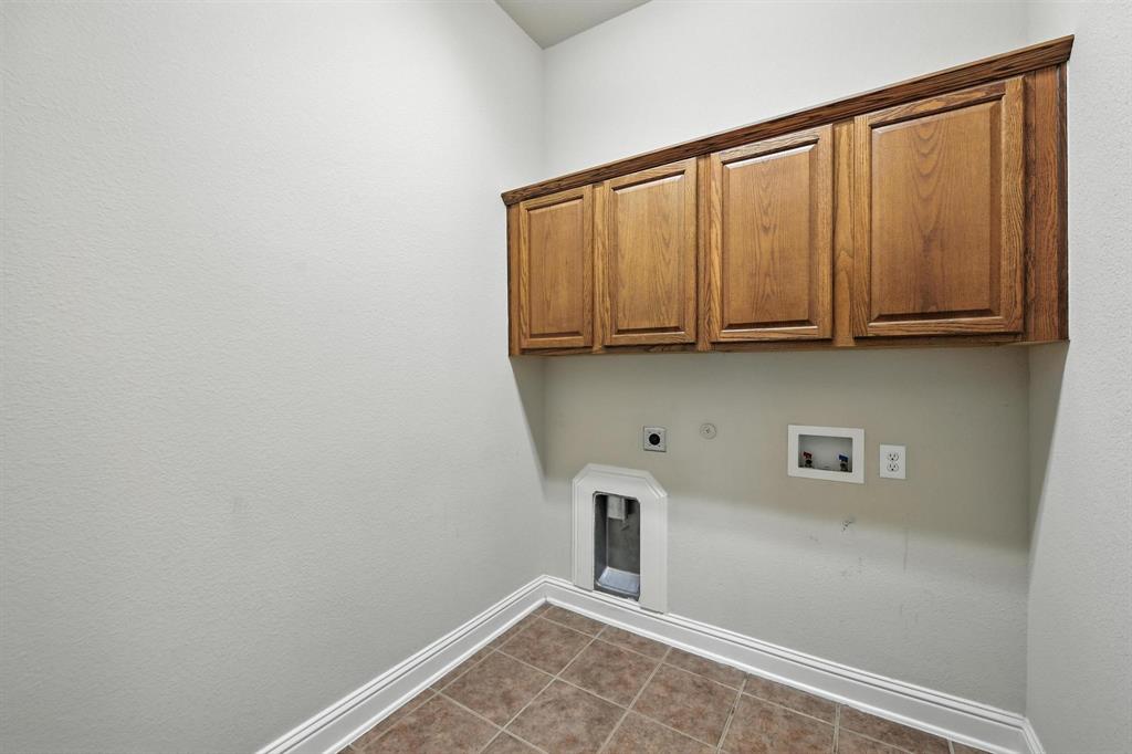 Lantana, Texas 76226, United States, 3 Bedrooms Bedrooms, ,2 BathroomsBathrooms,Residential,Pending,155858