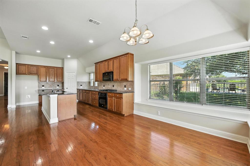 Lantana, Texas 76226, United States, 3 Bedrooms Bedrooms, ,2 BathroomsBathrooms,Residential,Pending,155858