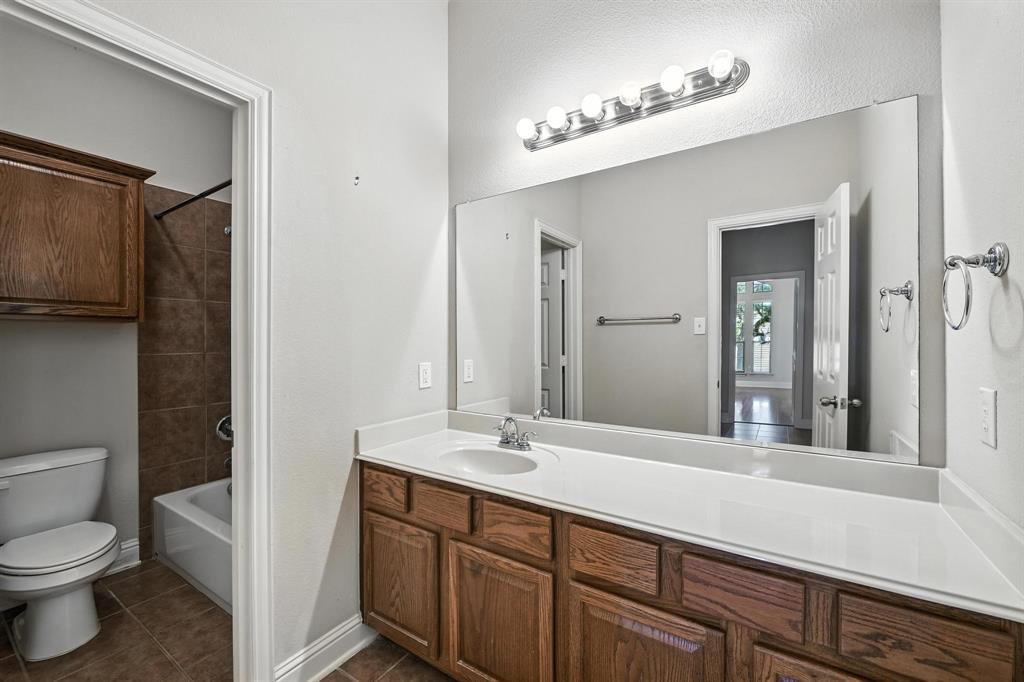 Lantana, Texas 76226, United States, 3 Bedrooms Bedrooms, ,2 BathroomsBathrooms,Residential,Pending,155858