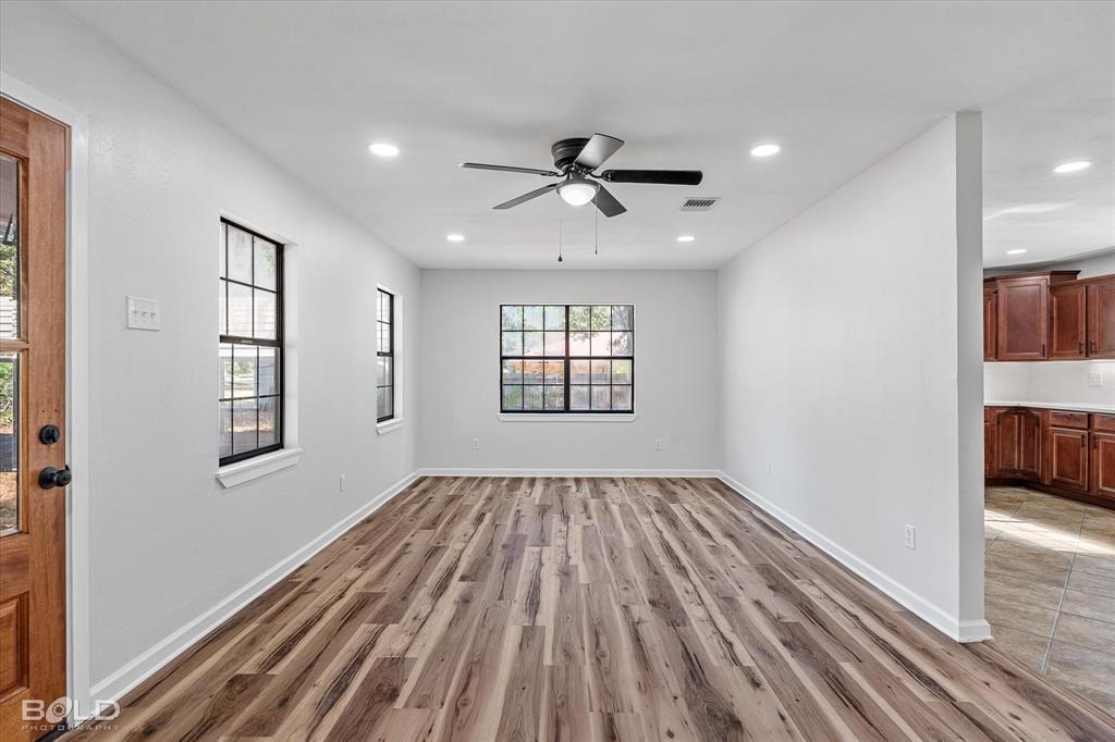 Haughton, Louisiana 71037, United States, 3 Bedrooms Bedrooms, ,2 BathroomsBathrooms,Residential,Active,238496