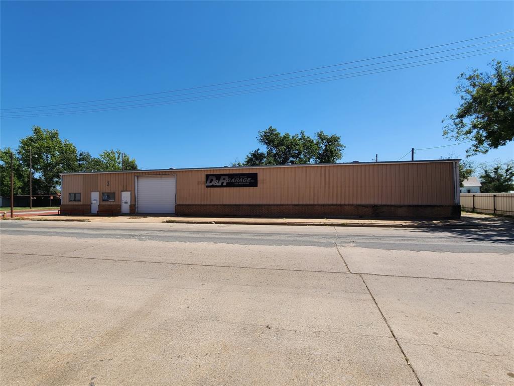 Original Town Coleman - Commercial Sale