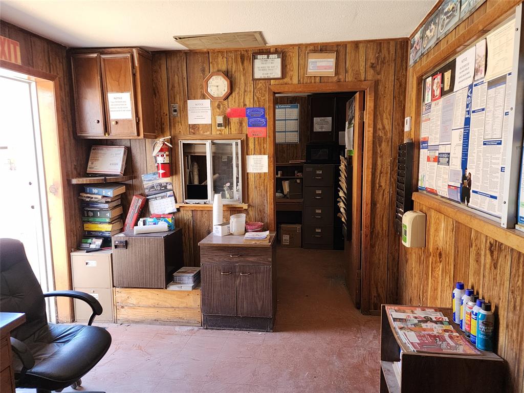 Original Town Coleman - Commercial Sale