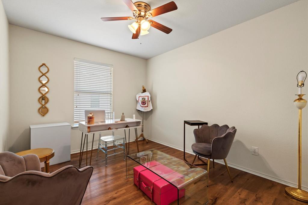 Pasquinellis Village On The Green (CMC) BLK, - Residential