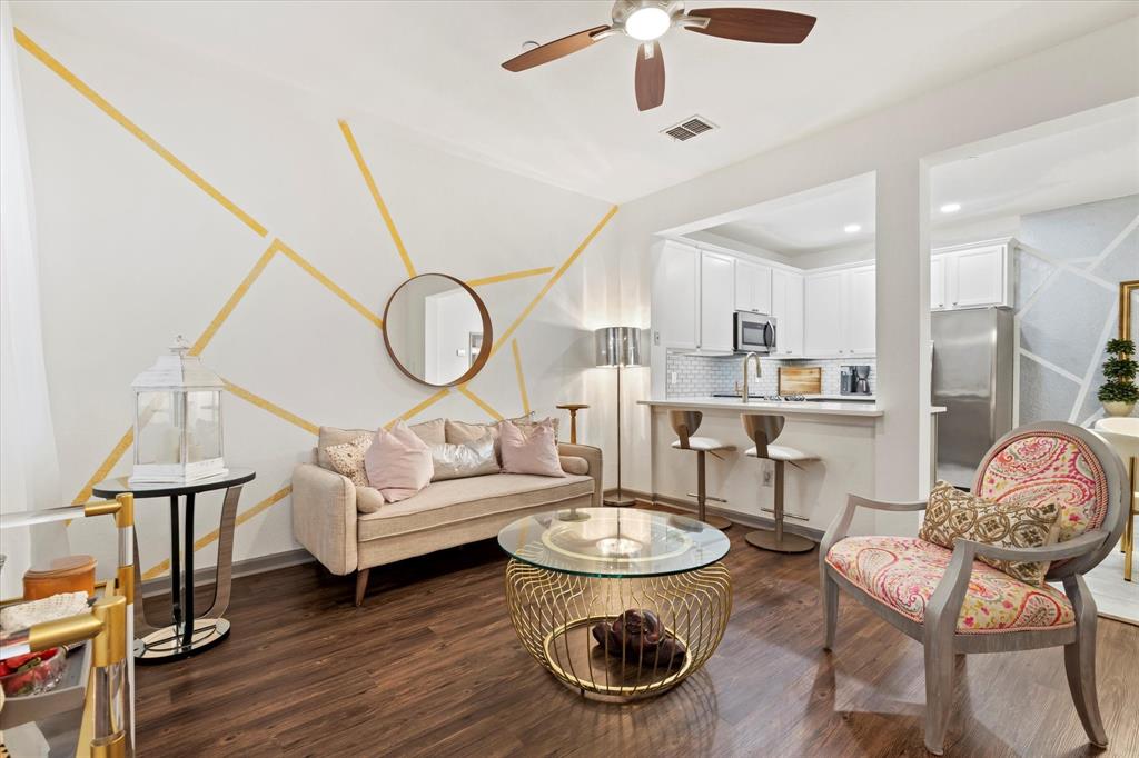 Pasquinellis Village On The Green (CMC) BLK, - Residential