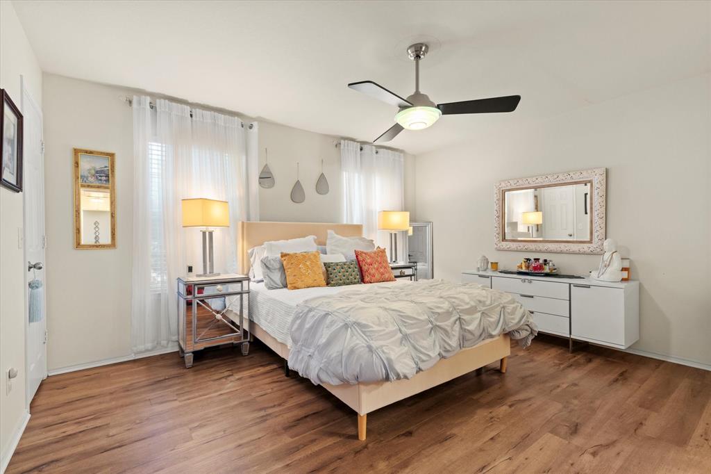 Pasquinellis Village On The Green (CMC) BLK, - Residential