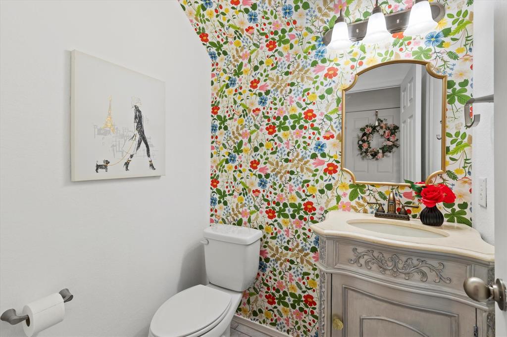 Pasquinellis Village On The Green (CMC) BLK, - Residential